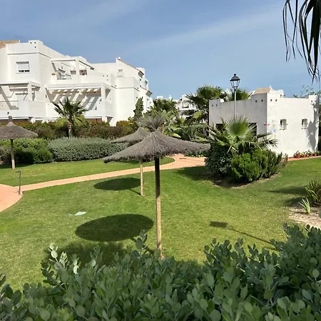 La Casa De Patos Jardines Del Costa de Sanlucar